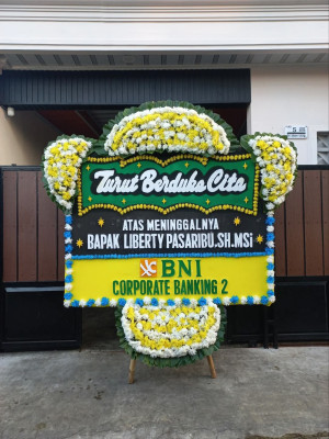 Papan Bunga Duka di Lalap