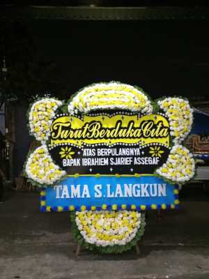 Papan Bunga Duka di Lalap